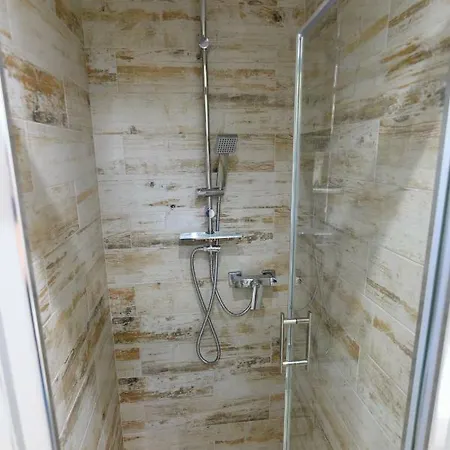 Casa Vakar Vendeghaz * Praid